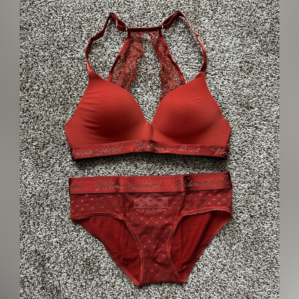 Victoria’s Secret set